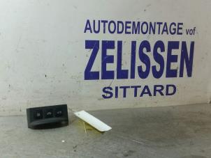Usagé Commutateur (divers) Audi TT (8N3) 1.8 20V Turbo Prix € 15,75 Règlement à la marge proposé par Zelissen V.O.F. autodemontage