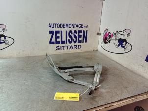 Usados Amortiguador de gas de capó izquierda Audi TT (8N3) 1.8 20V Turbo Precio € 21,00 Norma de margen ofrecido por Zelissen V.O.F. autodemontage