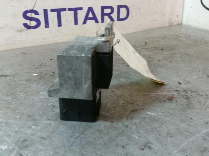 Glow plug relay Renault Kangoo Express 1.5 dCi 75 FAP 110678071R