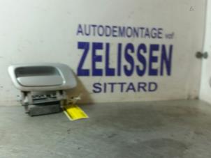 Used Front door handle 4-door, right Opel Zafira (F75) 2.0 16V Turbo OPC Price € 15,75 Margin scheme offered by Zelissen V.O.F. autodemontage