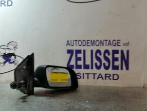 Usagé Rétroviseur droit Volkswagen Polo IV (9N1/2/3) 1.2 12V Prix € 26,25 Règlement à la marge proposé par Zelissen V.O.F. autodemontage