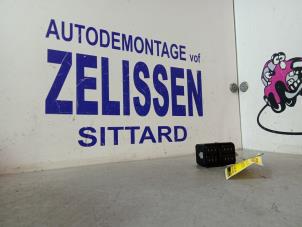 Gebrauchte Elektrisches Fenster Schalter Opel Zafira (F75) 1.6 16V Preis € 15,75 Margenregelung angeboten von Zelissen V.O.F. autodemontage