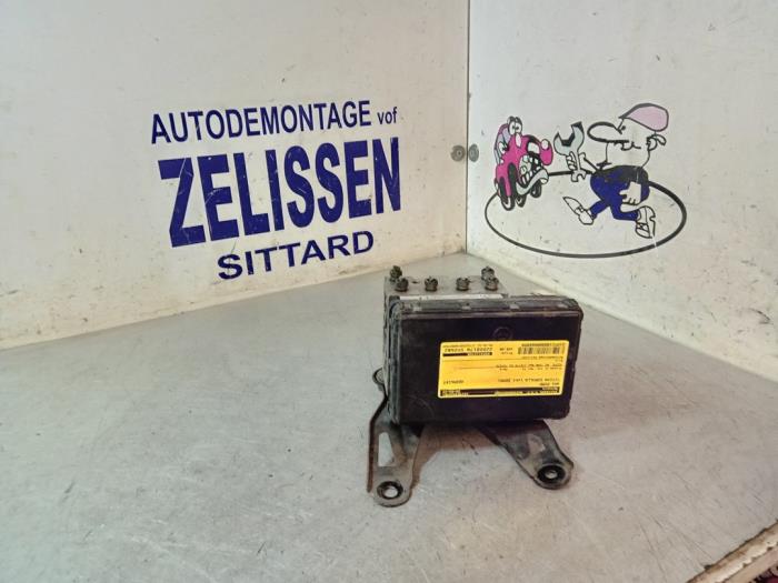 Begagnade ABS-pump Toyota Corolla (EB/WZ/CD) 1.4 16V VVT-i Pris € 131,25 Marginaltabell erbjuds av Zelissen V.O.F. autodemontage
