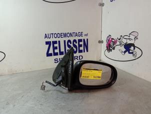 Używane Lusterko zewnetrzne prawe Nissan Almera (N16) 1.5 16V Cena € 36,75 Procedura marży oferowane przez Zelissen V.O.F. autodemontage