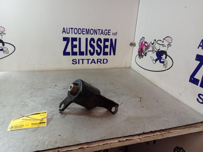 Usagé Support moteur Ford Fiesta 6 (JA8) 1.25 16V Prix € 42,00 Règlement à la marge proposé par Zelissen V.O.F. autodemontage