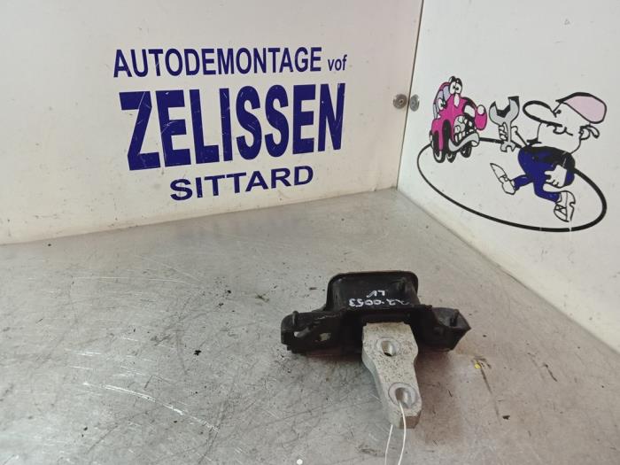 Usagé Support moteur Ford Fiesta 6 (JA8) 1.25 16V Prix € 31,50 Règlement à la marge proposé par Zelissen V.O.F. autodemontage