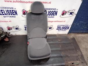 Używane Fotel tylny Citroen Xsara Picasso (CH) 1.6i 16V Cena € 52,50 Procedura marży oferowane przez Zelissen V.O.F. autodemontage