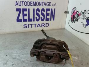 Used Front brake calliper, right BMW 3 serie (E46/4) 320i 24V Price € 36,75 Margin scheme offered by Zelissen V.O.F. autodemontage