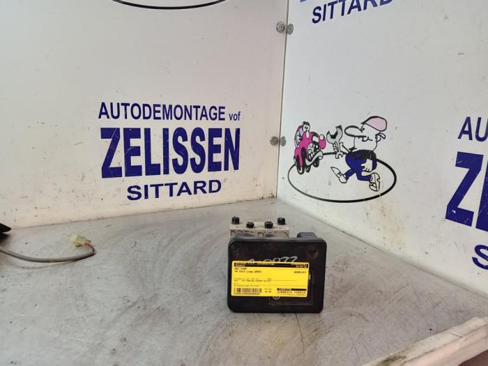 Gebrauchte ABS Pumpe Volkswagen Golf IV (1J1) 1.6 16V Preis € 99,75 Margenregelung angeboten von Zelissen V.O.F. autodemontage