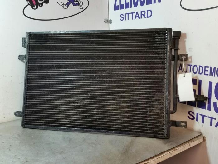 Air conditioning condenser from a Audi A4 (B6) 2.0 20V 2004