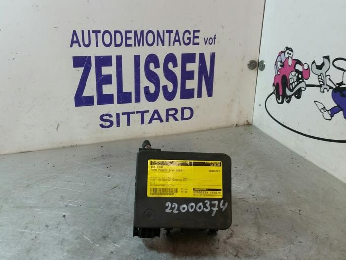 Używane Pompa ABS Ford Fusion 1.6 16V Cena € 78,75 Procedura marży oferowane przez Zelissen V.O.F. autodemontage