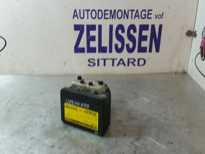 Usagé Bloc ABS Volkswagen Bora (1J2) 2.0 Prix € 78,75 Règlement à la marge proposé par Zelissen V.O.F. autodemontage