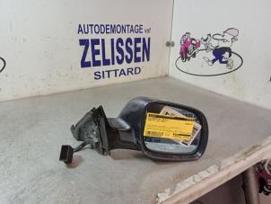 Używane Lusterko zewnetrzne prawe Audi A3 (8L1) 1.8 20V Cena € 31,50 Procedura marży oferowane przez Zelissen V.O.F. autodemontage