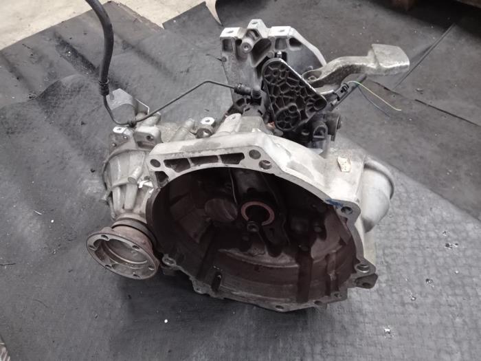 Gearbox Volkswagen Caddy III 1.6 TDI 16V LZY2004121420253 CAYE LZY