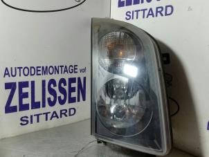 Used Headlight, right Volkswagen Crafter 2.5 TDI 30/32/35/46/50 Price € 141,75 Margin scheme offered by Zelissen V.O.F. autodemontage