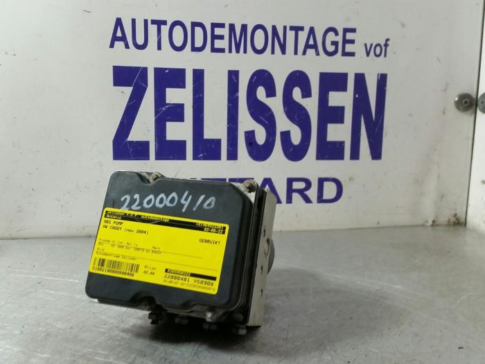Usagé Pompe ABS Volkswagen Caddy III (2KA,2KH,2CA,2CH) 2.0 SDI Prix € 89,25 Règlement à la marge proposé par Zelissen V.O.F. autodemontage