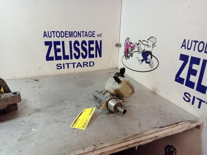 Used Master cylinder Volkswagen Touran (1T1/T2) 2.0 FSI 16V Price € 26,25 Margin scheme offered by Zelissen V.O.F. autodemontage