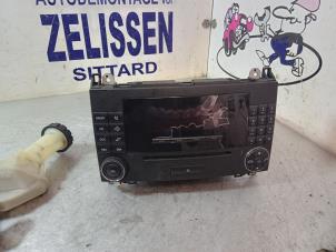 Gebrauchte Radio CD Spieler Toyota Corolla (E11) 1.6 16V Preis € 152,25 Margenregelung angeboten von Zelissen V.O.F. autodemontage