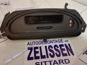 Used Clock Renault Clio Price on request offered by Zelissen V.O.F. autodemontage