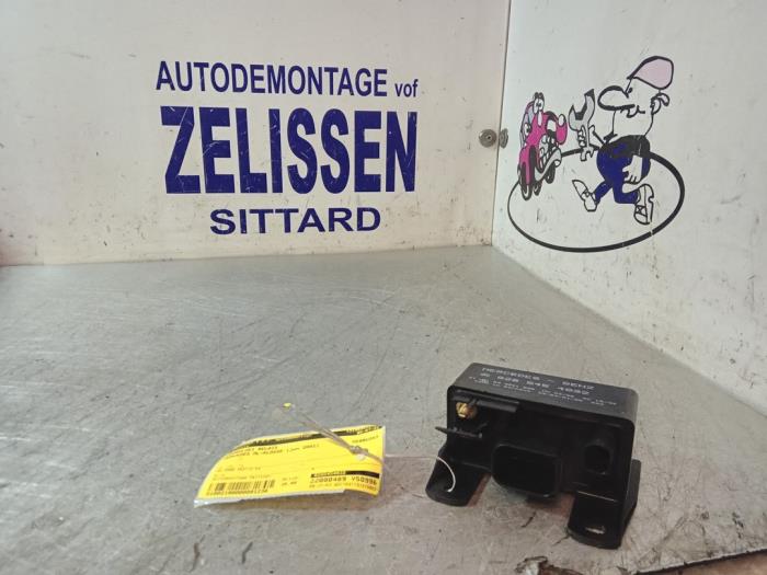 Mercedes W163 Glow plug relays stock