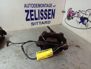 Used Front brake calliper, left Mercedes E Combi (S210) 3.2 E-320 CDI 24V Price € 42,00 Margin scheme offered by Zelissen V.O.F. autodemontage
