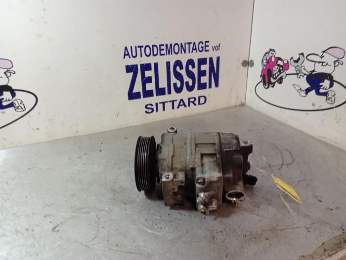Usagé Compresseur de clim Volkswagen Golf V (1K1) 1.4 16V Prix € 105,00 Règlement à la marge proposé par Zelissen V.O.F. autodemontage
