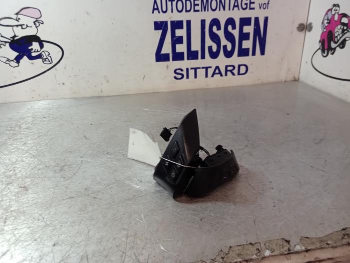 Steering wheel switch from a BMW 3 serie Touring (E91) 318d 16V 2009