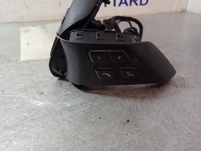 Steering wheel switch from a BMW 3 serie Touring (E91) 318d 16V 2009