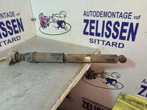 Used Rear shock absorber, left Peugeot 307 (3A/C/D) 1.6 16V Price € 21,00 Margin scheme offered by Zelissen V.O.F. autodemontage