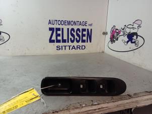 Used Electric window switch Peugeot 307 (3A/C/D) 1.6 16V Price € 10,50 Margin scheme offered by Zelissen V.O.F. autodemontage
