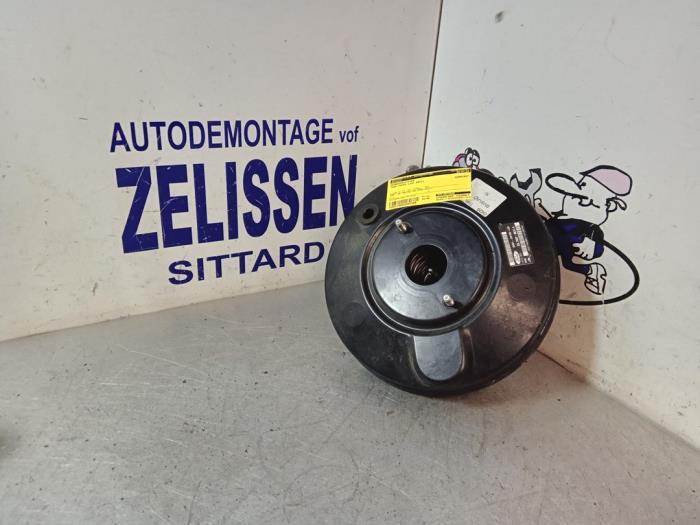 Usagé Assistant de freinage Ford Focus 3 1.6 Ti-VCT 16V 125 Prix € 47,25 Règlement à la marge proposé par Zelissen V.O.F. autodemontage
