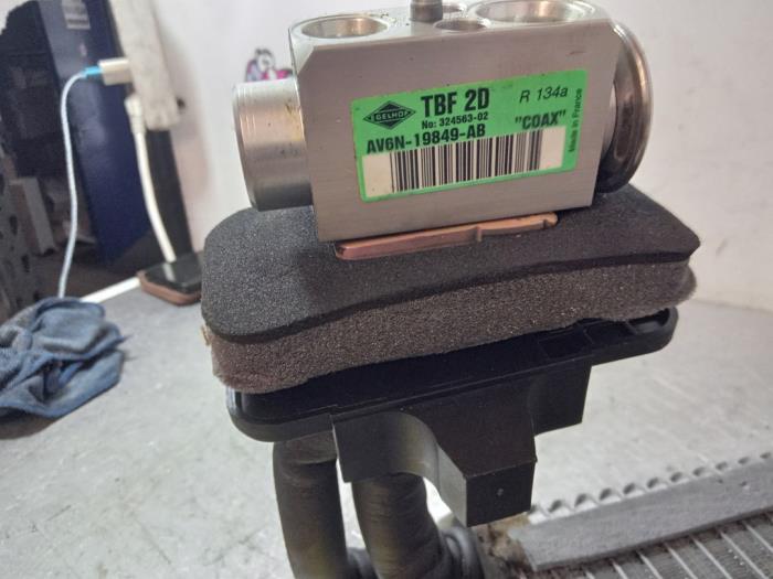 Begagnade AC-radiator Ford Focus 3 1.6 Ti-VCT 16V 125 Pris € 52,50 Marginaltabell erbjuds av Zelissen V.O.F. autodemontage