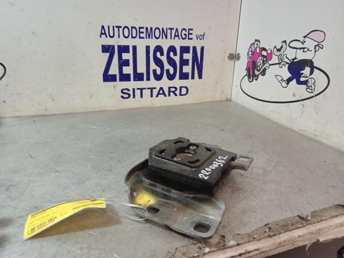 Used Engine mount Ford Focus 3 1.6 Ti-VCT 16V 125 Price € 31,50 Margin scheme offered by Zelissen V.O.F. autodemontage