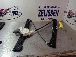 Used Window mechanism 4-door, front right BMW 3 serie Touring (E91) 318d 16V Price € 36,75 Margin scheme offered by Zelissen V.O.F. autodemontage