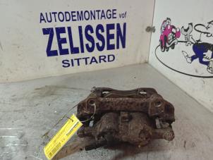 Used Front brake calliper, right Renault Trafic Price € 52,50 Margin scheme offered by Zelissen V.O.F. autodemontage
