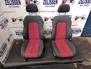 Used Set of upholstery (complete) Mercedes SLK (R170) 2.3 230 K 16V Price € 393,75 Margin scheme offered by Zelissen V.O.F. autodemontage