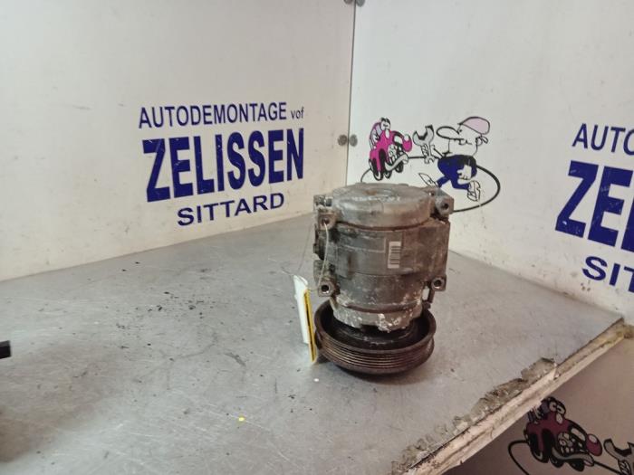 Usagé Compresseur de clim Toyota Celica (ZZT230/231) 1.8 16V VVTL-i TS Prix € 152,25 Règlement à la marge proposé par Zelissen V.O.F. autodemontage