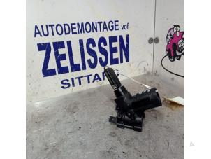 Gebrauchte Zündschloss + Schlüssel Mercedes ML I (163) 270 2.7 CDI 20V Preis € 315,00 Margenregelung angeboten von Zelissen V.O.F. autodemontage