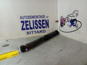 Używane Amortyzator lewy tyl Mercedes SLK (R170) 2.3 230 K 16V Cena € 42,00 Procedura marży oferowane przez Zelissen V.O.F. autodemontage