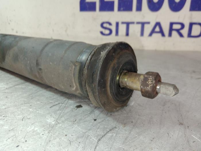 Rear shock absorber, right from a Mercedes-Benz SLK (R170) 2.3 230 K 16V 2000
