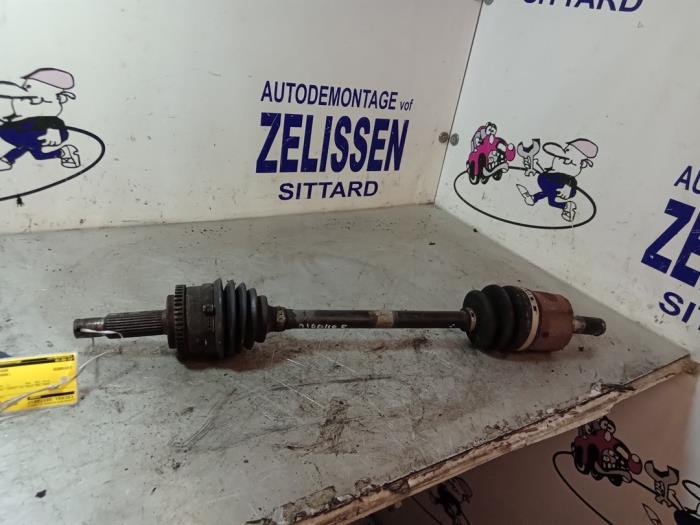 Gebrauchte Antriebswelle links vorne Hyundai I30 Preis € 52,50 Margenregelung angeboten von Zelissen V.O.F. autodemontage