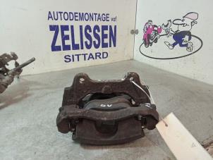 Usagé Etrier de frein (pince) avant droit Fiat Doblo (223A/119) 1.3 JTD 16V Multijet DPF Prix € 47,25 Règlement à la marge proposé par Zelissen V.O.F. autodemontage
