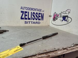 Used Rear gas strut, left BMW 1 serie (E87/87N) 116i 1.6 16V Price € 10,50 Margin scheme offered by Zelissen V.O.F. autodemontage