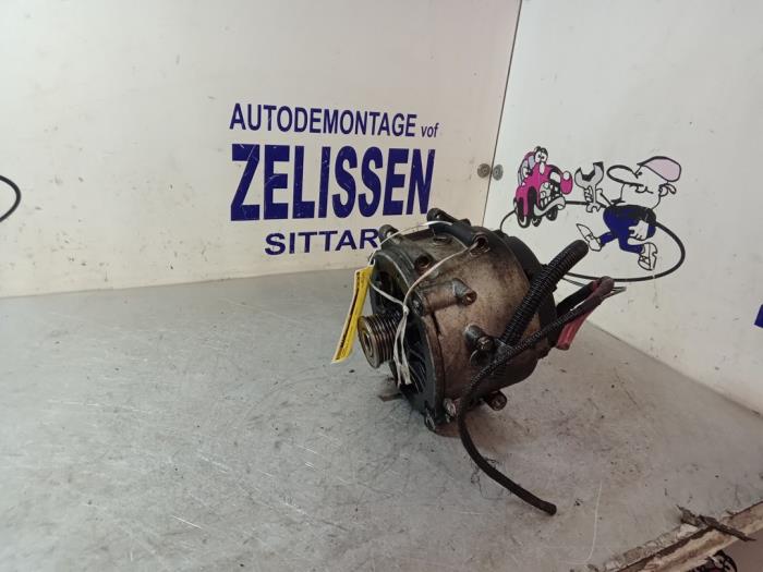Gebrauchte Dynamo Mercedes ML I (163) 270 2.7 CDI 20V Preis € 152,25 Margenregelung angeboten von Zelissen V.O.F. autodemontage