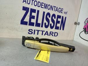 Usagé Poignée de porte avant gauche Peugeot 307 (3A/C/D) 1.6 16V Prix € 26,25 Règlement à la marge proposé par Zelissen V.O.F. autodemontage