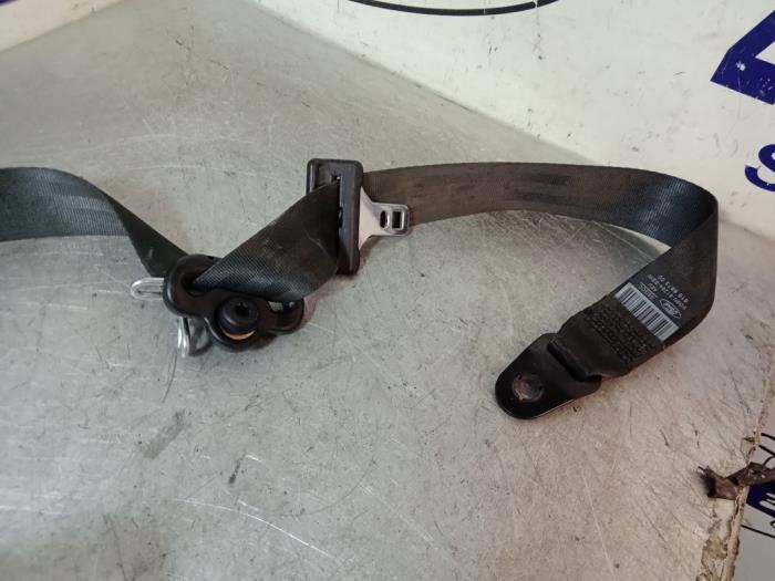Front seatbelt, right from a Ford Mondeo IV Wagon 2.0 Ecoboost SCTi 16V 2010