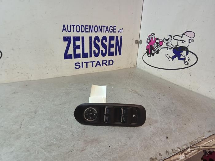 Usados Interruptor de ventanilla eléctrica Ford Mondeo IV Wagon 2.0 Ecoboost SCTi 16V Precio € 47,25 Norma de margen ofrecido por Zelissen V.O.F. autodemontage