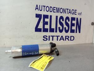 Usados Bomba eléctrica de combustible Mercedes S (W220) 3.2 S-320 18V Precio € 57,75 Norma de margen ofrecido por Zelissen V.O.F. autodemontage