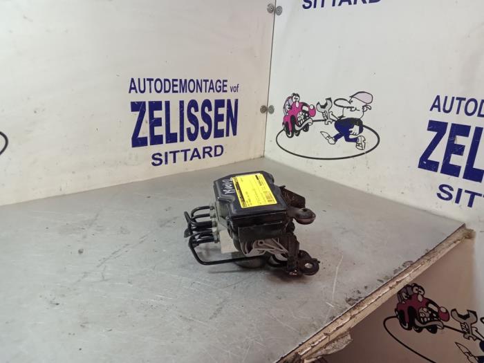 Begagnade ABS-pump Ford Mondeo IV 2.0 TDCi 135 16V Pris € 183,75 Marginaltabell erbjuds av Zelissen V.O.F. autodemontage