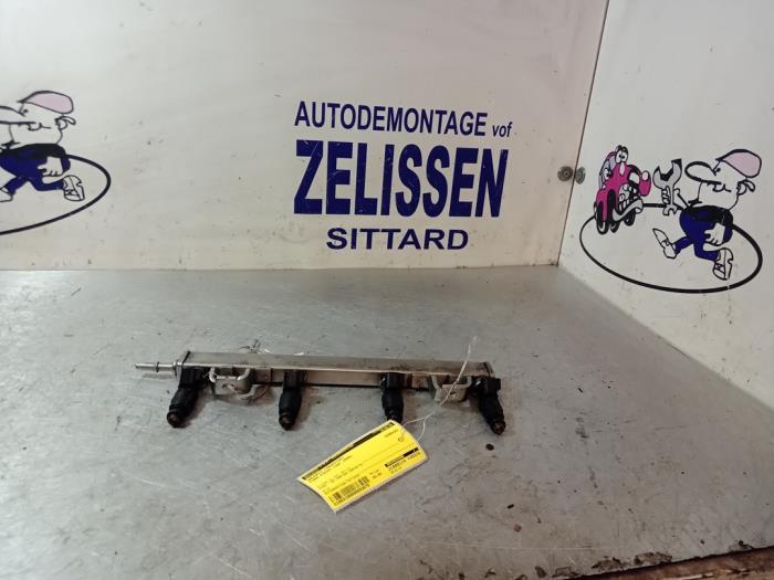 Usagé Système d'injection Ford Focus 1 1.6 16V Prix € 68,25 Règlement à la marge proposé par Zelissen V.O.F. autodemontage